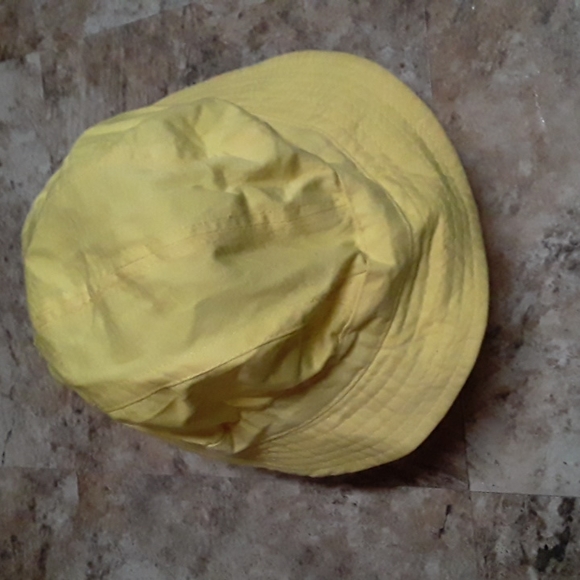 Yellow Hat - Picture 5 of 5